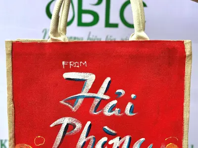 Đỏ Cá Tính, Đậm Chất Riêng – Túi Vải Đay In Logo Hải Phòng